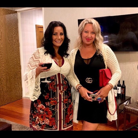 Meet your Posher, Cindy - Picture 3 of 6